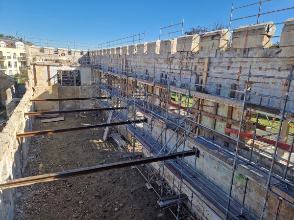 Orangerie de Lamorlaye, restauration et création d'une médiathèque (Oise)